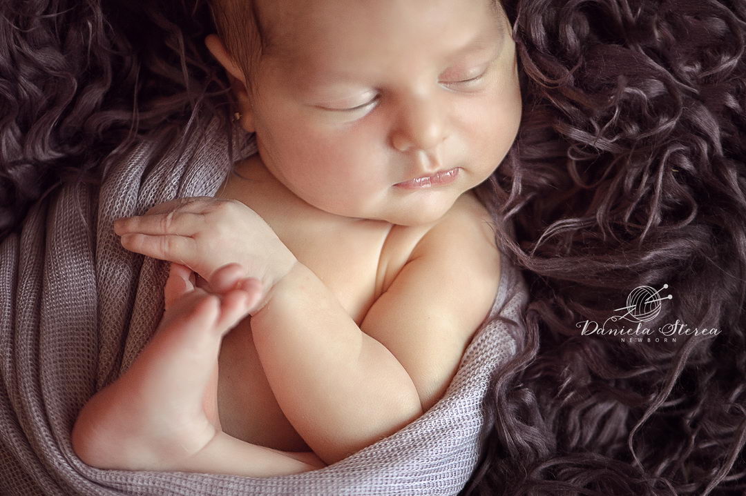 Newborn Amalia_ Daniela Sterea