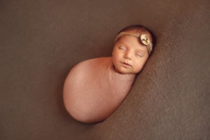 Newborn session by Daniela Sterea