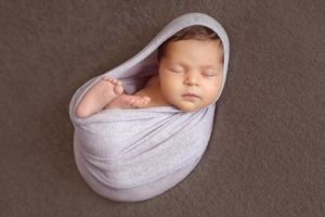 Newborn session by Daniela Sterea