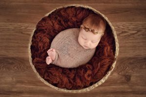 Newborn session by Daniela Sterea
