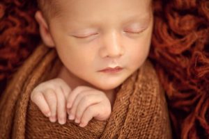 Newborn session by Daniela Sterea