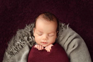 Newborn session by Daniela Sterea