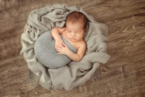 Newborn session by Daniela Sterea
