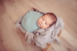Newborn session by Daniela Sterea