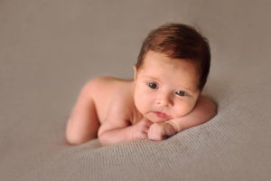 Newborn session by Daniela Sterea