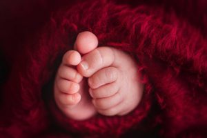 Newborn session by Daniela Sterea